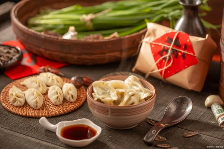 美食探秘：深度揭秘中华传统美食
